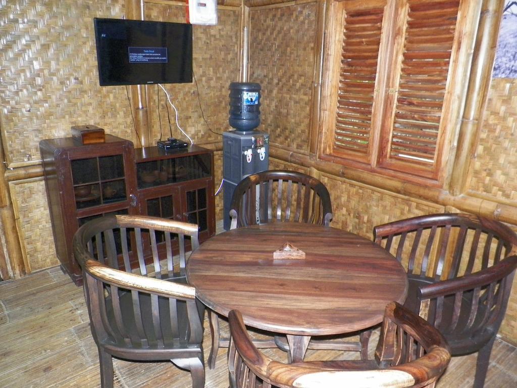 Villa Kampung Karuhun Sutan Raja Bandung Zimmer foto